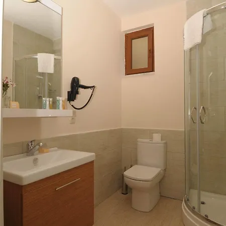 Three Apples Taksim Apartment