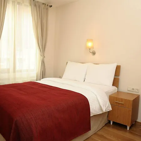 Three Apples Taksim Apartment
