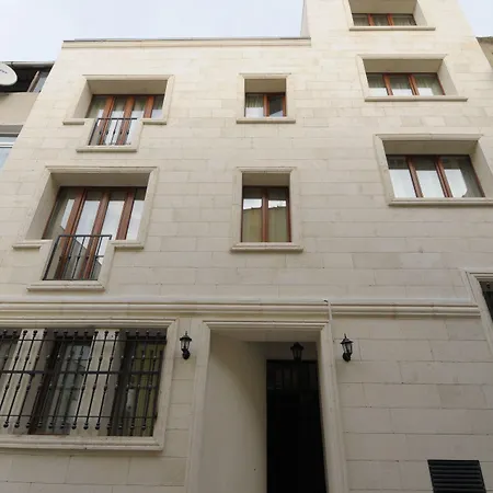 Three Apples Taksim *